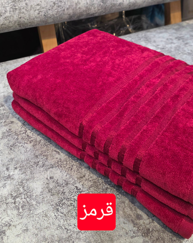 حوله حمام و استخری